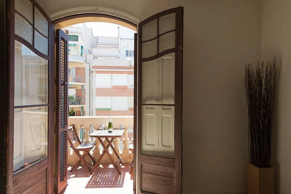Sunny Flats Apart Barcelona
