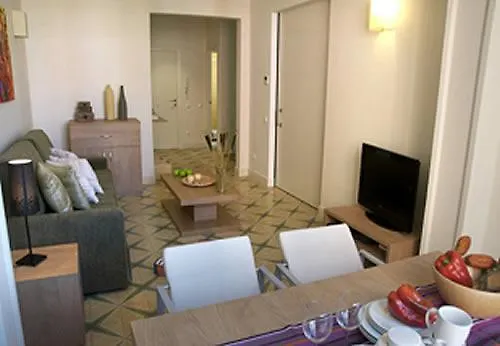 Sunny Flats Apart Barcelona 3*,
